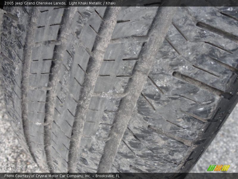 Light Khaki Metallic / Khaki 2005 Jeep Grand Cherokee Laredo