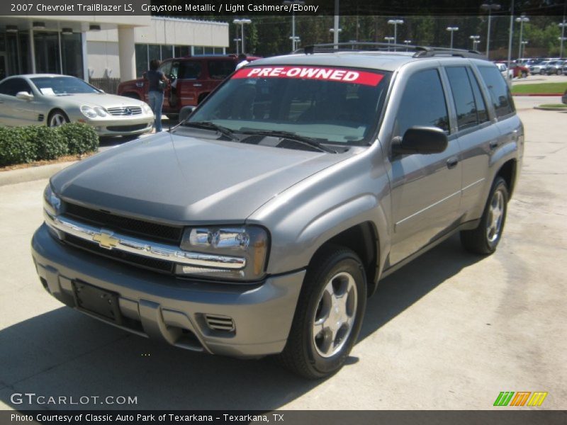 Graystone Metallic / Light Cashmere/Ebony 2007 Chevrolet TrailBlazer LS