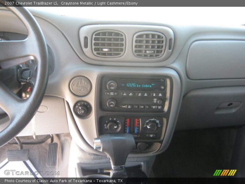 Graystone Metallic / Light Cashmere/Ebony 2007 Chevrolet TrailBlazer LS