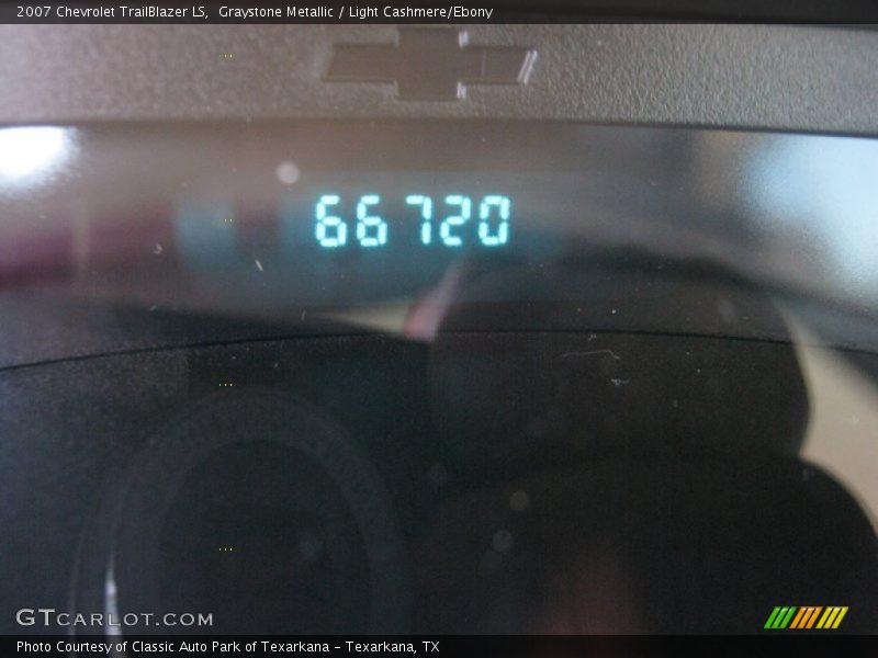 Graystone Metallic / Light Cashmere/Ebony 2007 Chevrolet TrailBlazer LS