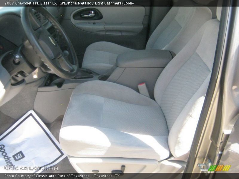 Graystone Metallic / Light Cashmere/Ebony 2007 Chevrolet TrailBlazer LS