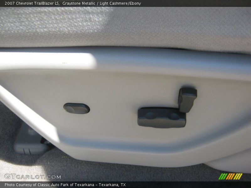 Graystone Metallic / Light Cashmere/Ebony 2007 Chevrolet TrailBlazer LS
