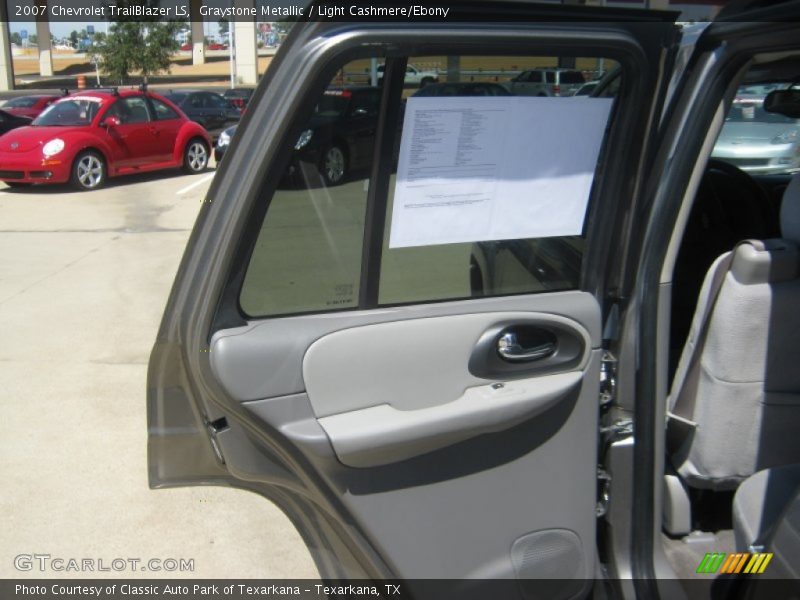 Graystone Metallic / Light Cashmere/Ebony 2007 Chevrolet TrailBlazer LS