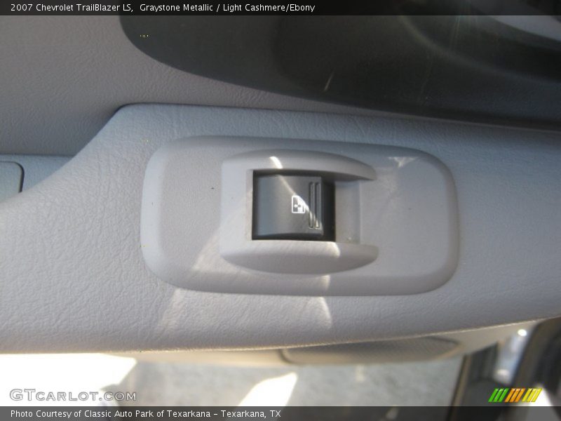 Graystone Metallic / Light Cashmere/Ebony 2007 Chevrolet TrailBlazer LS