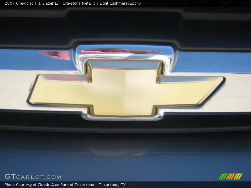 Graystone Metallic / Light Cashmere/Ebony 2007 Chevrolet TrailBlazer LS