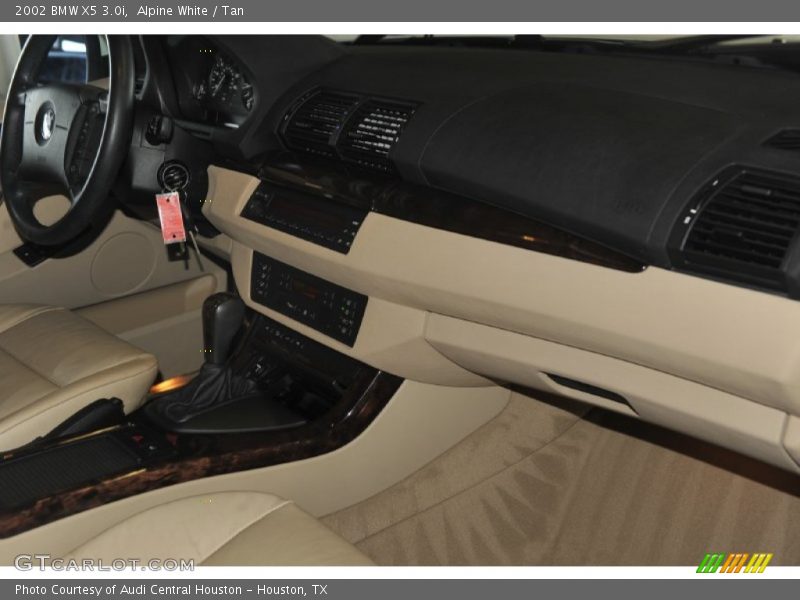 Alpine White / Tan 2002 BMW X5 3.0i
