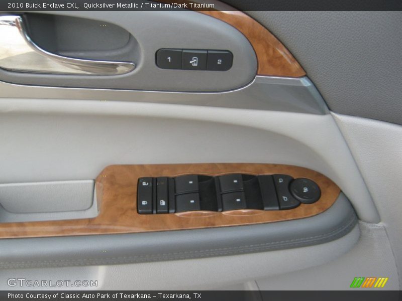 Quicksilver Metallic / Titanium/Dark Titanium 2010 Buick Enclave CXL
