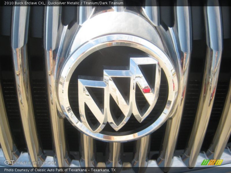 Quicksilver Metallic / Titanium/Dark Titanium 2010 Buick Enclave CXL