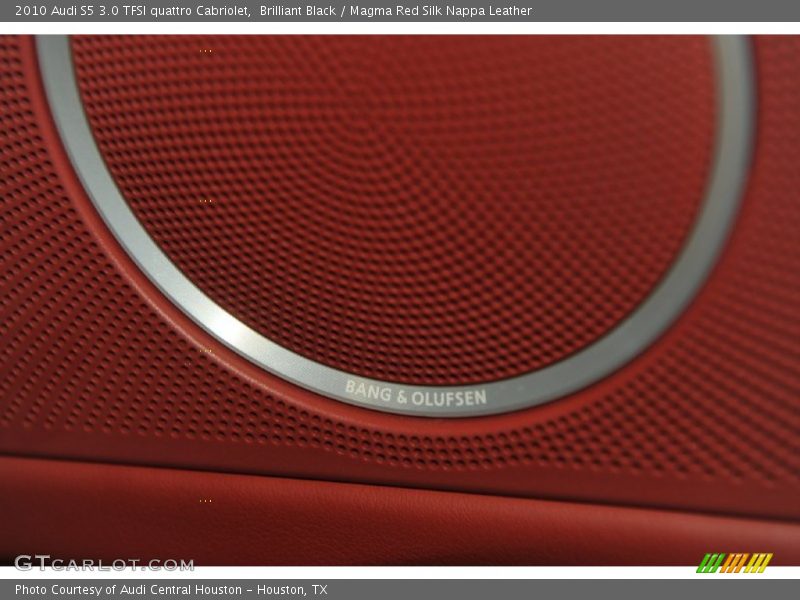 Audio System of 2010 S5 3.0 TFSI quattro Cabriolet