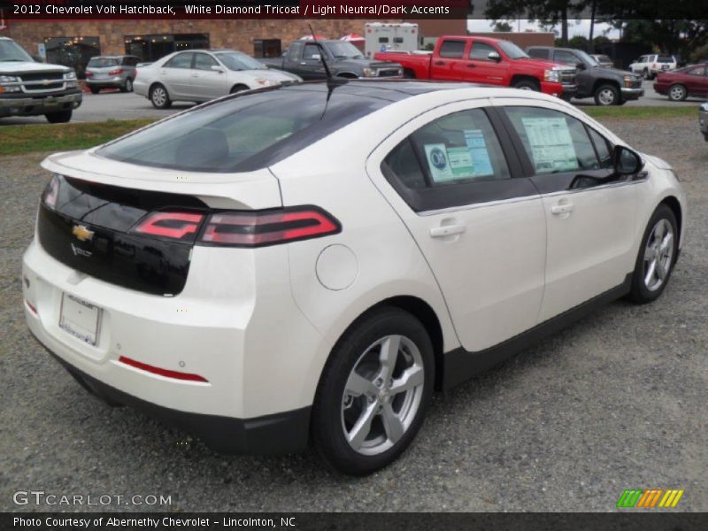 White Diamond Tricoat / Light Neutral/Dark Accents 2012 Chevrolet Volt Hatchback