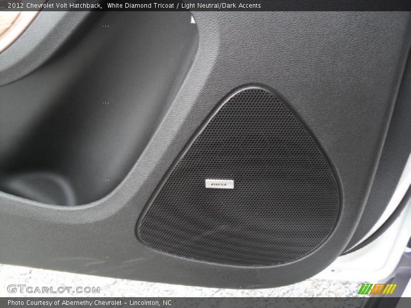 White Diamond Tricoat / Light Neutral/Dark Accents 2012 Chevrolet Volt Hatchback