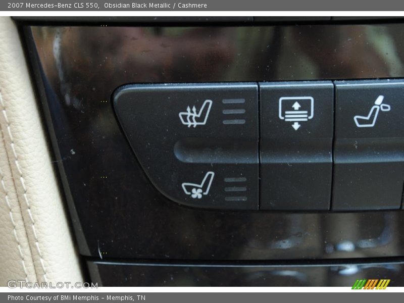 Obsidian Black Metallic / Cashmere 2007 Mercedes-Benz CLS 550