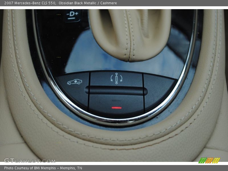 Obsidian Black Metallic / Cashmere 2007 Mercedes-Benz CLS 550