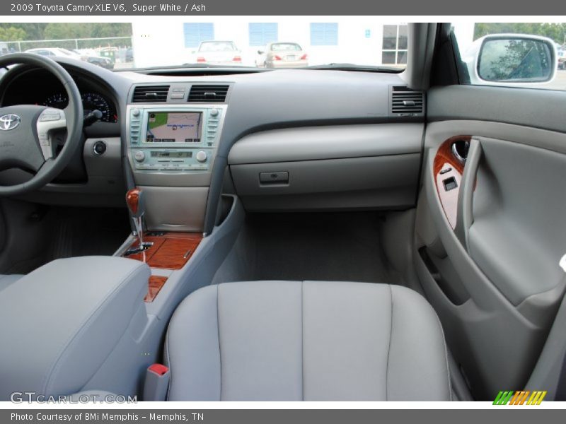 Super White / Ash 2009 Toyota Camry XLE V6