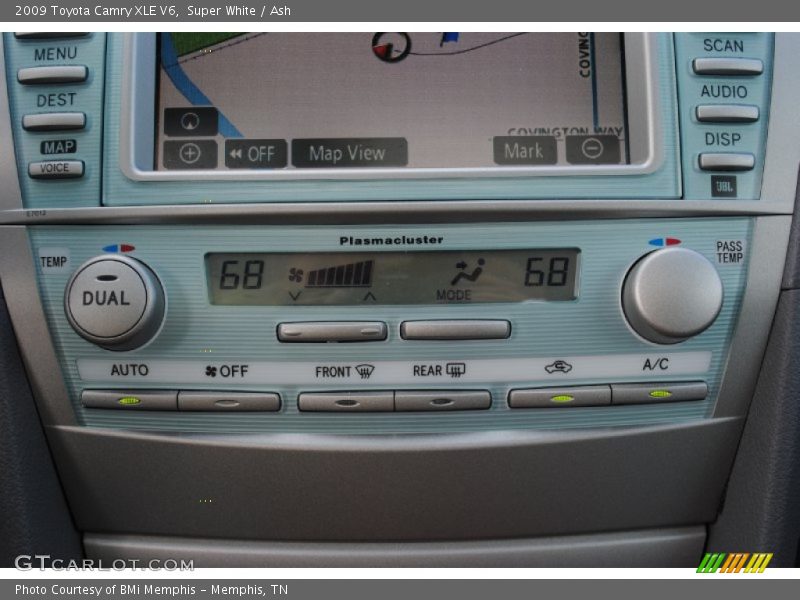 Super White / Ash 2009 Toyota Camry XLE V6