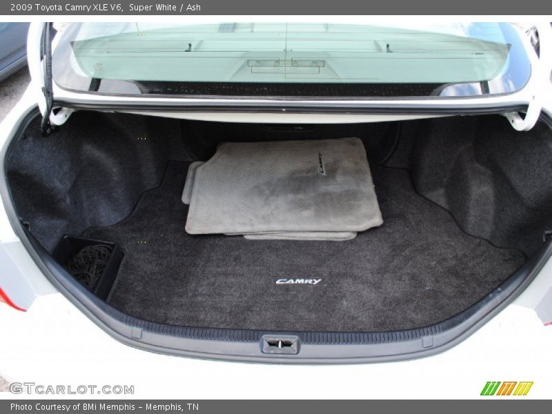 Super White / Ash 2009 Toyota Camry XLE V6