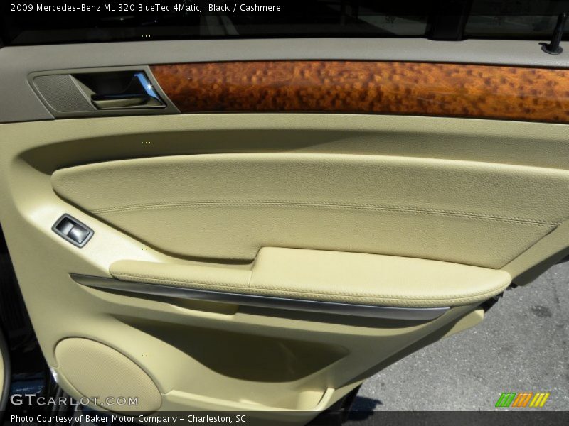 Black / Cashmere 2009 Mercedes-Benz ML 320 BlueTec 4Matic