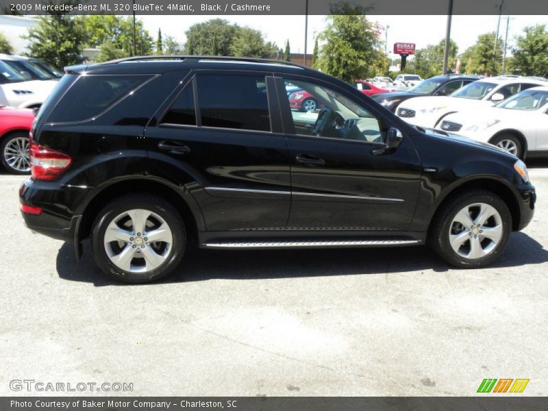 Black / Cashmere 2009 Mercedes-Benz ML 320 BlueTec 4Matic