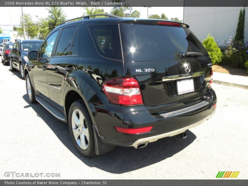 Black / Cashmere 2009 Mercedes-Benz ML 320 BlueTec 4Matic