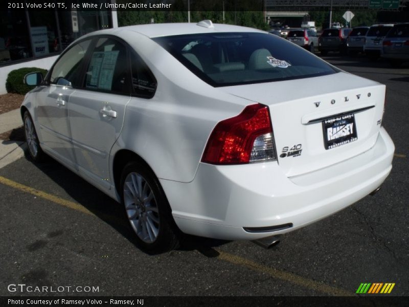 Ice White / Umbra/Calcite Leather 2011 Volvo S40 T5