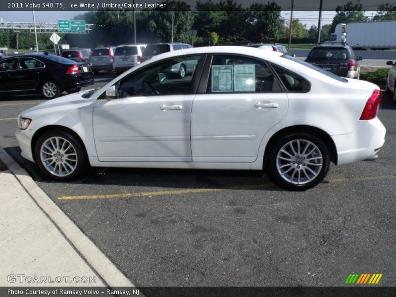 Ice White / Umbra/Calcite Leather 2011 Volvo S40 T5