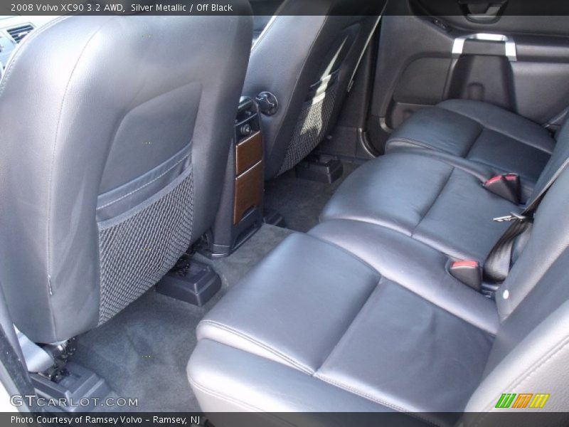 Silver Metallic / Off Black 2008 Volvo XC90 3.2 AWD