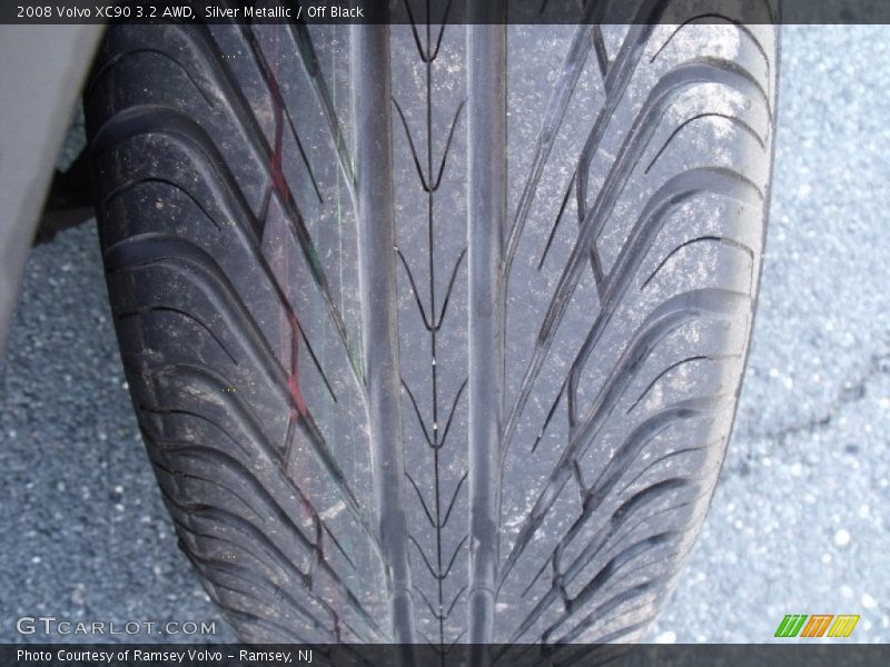 Silver Metallic / Off Black 2008 Volvo XC90 3.2 AWD