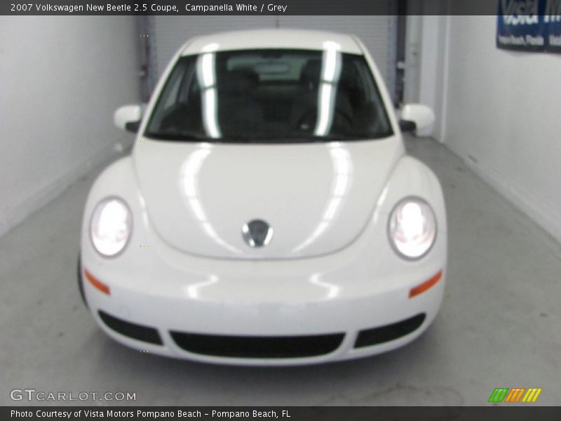 Campanella White / Grey 2007 Volkswagen New Beetle 2.5 Coupe