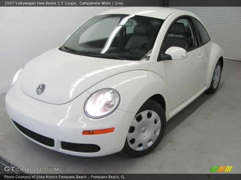 Campanella White / Grey 2007 Volkswagen New Beetle 2.5 Coupe