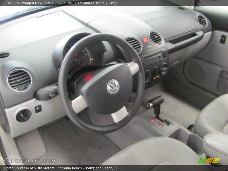 Campanella White / Grey 2007 Volkswagen New Beetle 2.5 Coupe