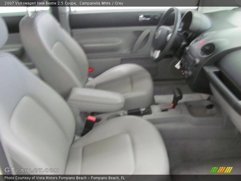 Campanella White / Grey 2007 Volkswagen New Beetle 2.5 Coupe