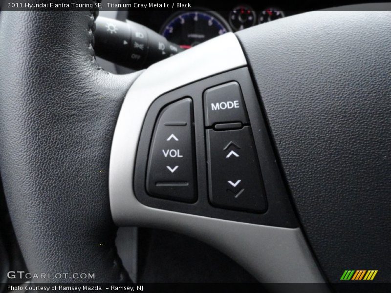 Titanium Gray Metallic / Black 2011 Hyundai Elantra Touring SE
