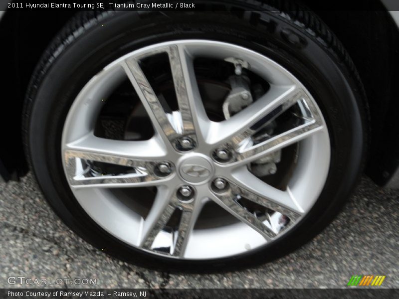 Titanium Gray Metallic / Black 2011 Hyundai Elantra Touring SE