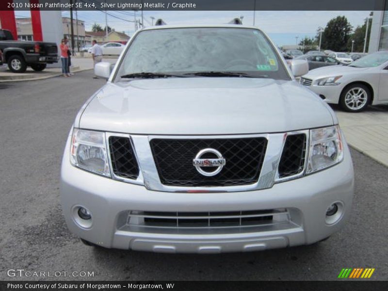 Silver Lightning Metallic / Graphite 2010 Nissan Pathfinder SE 4x4