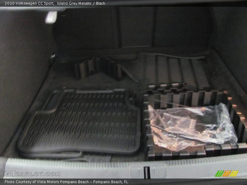 Island Grey Metallic / Black 2010 Volkswagen CC Sport