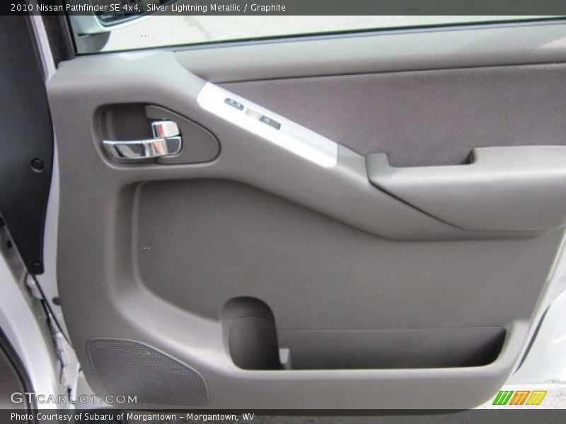 Silver Lightning Metallic / Graphite 2010 Nissan Pathfinder SE 4x4