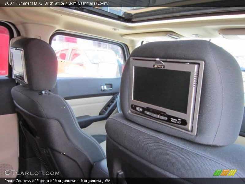 Birch White / Light Cashmere/Ebony 2007 Hummer H3 X