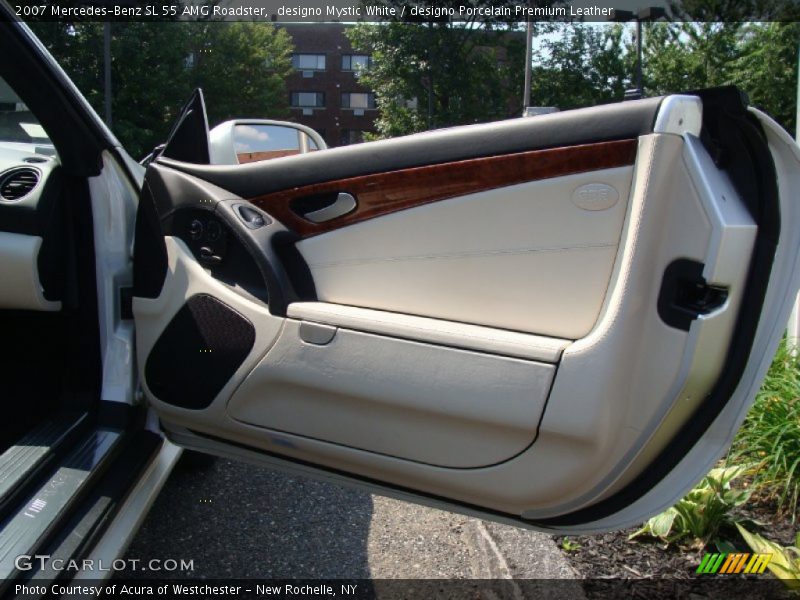 Door Panel of 2007 SL 55 AMG Roadster