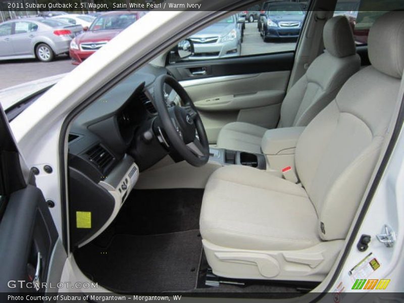 Satin White Pearl / Warm Ivory 2011 Subaru Outback 2.5i Wagon