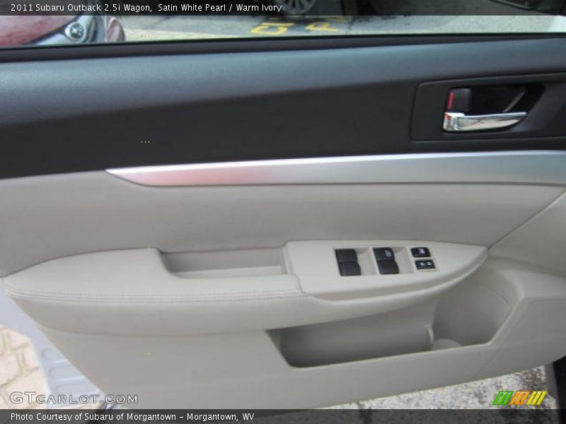 Satin White Pearl / Warm Ivory 2011 Subaru Outback 2.5i Wagon