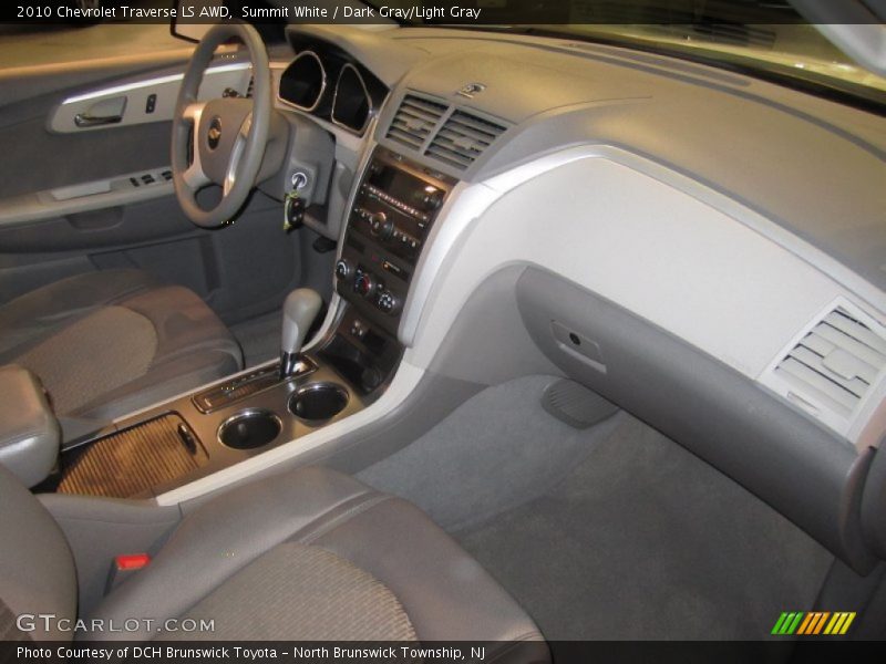 Summit White / Dark Gray/Light Gray 2010 Chevrolet Traverse LS AWD
