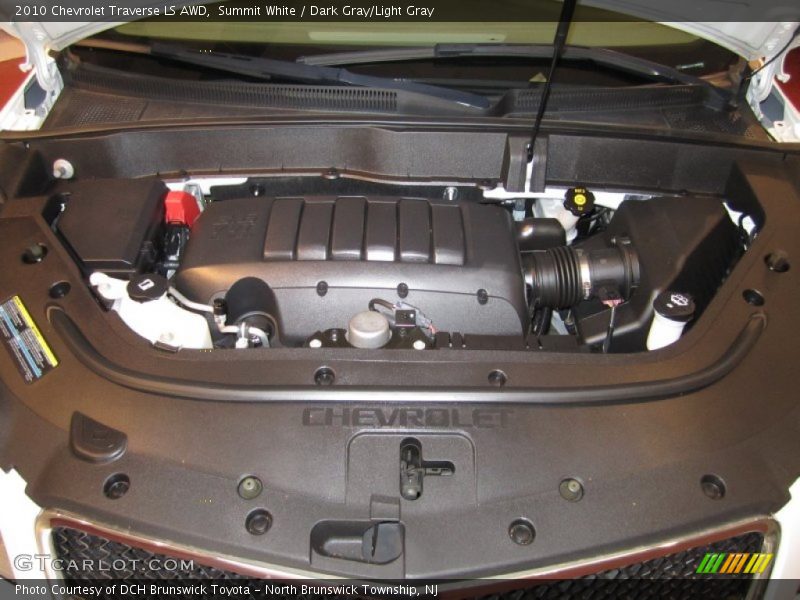 Summit White / Dark Gray/Light Gray 2010 Chevrolet Traverse LS AWD