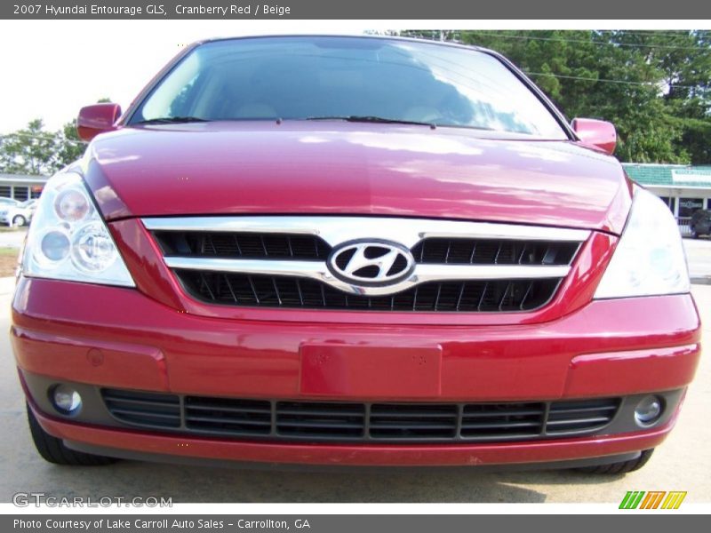 Cranberry Red / Beige 2007 Hyundai Entourage GLS