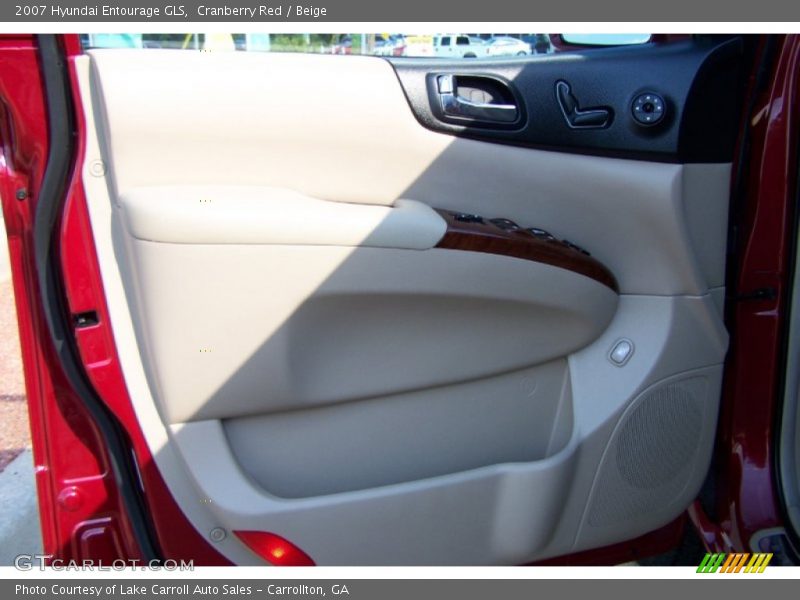 Cranberry Red / Beige 2007 Hyundai Entourage GLS