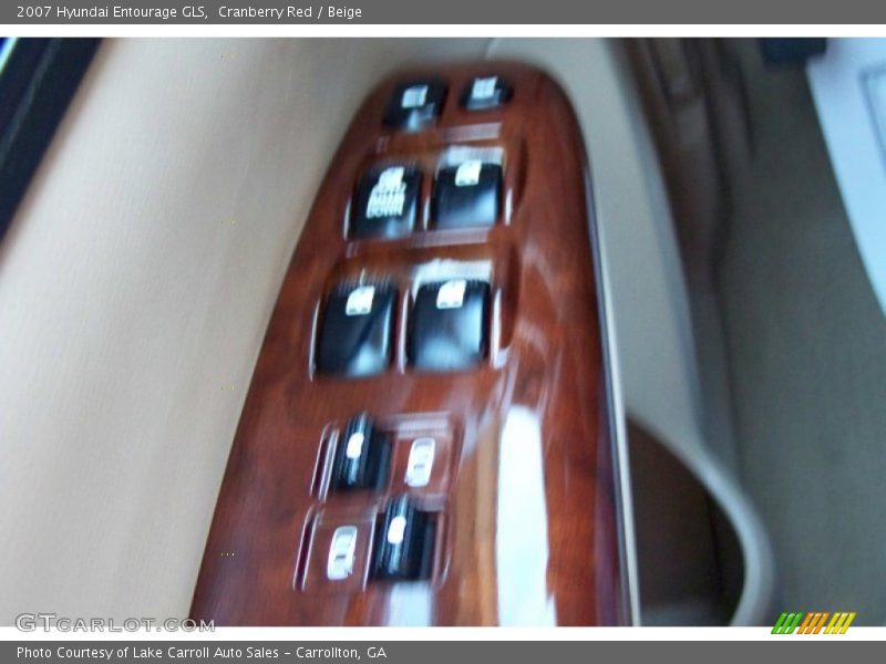 Cranberry Red / Beige 2007 Hyundai Entourage GLS