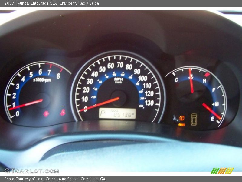 Cranberry Red / Beige 2007 Hyundai Entourage GLS