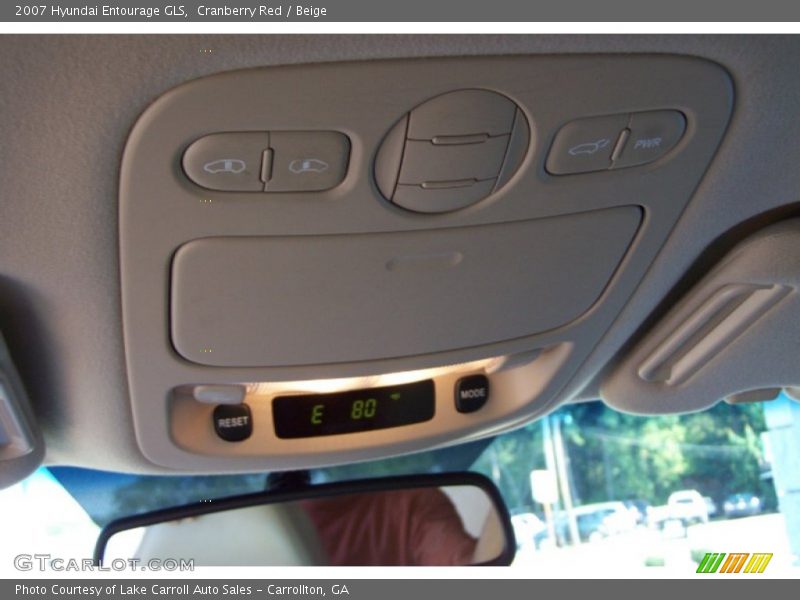 Cranberry Red / Beige 2007 Hyundai Entourage GLS