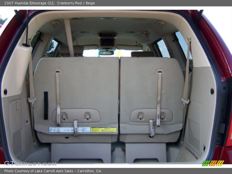 Cranberry Red / Beige 2007 Hyundai Entourage GLS