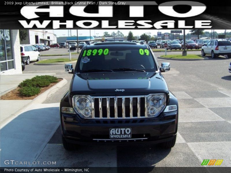 Brilliant Black Crystal Pearl / Dark Slate Gray 2009 Jeep Liberty Limited