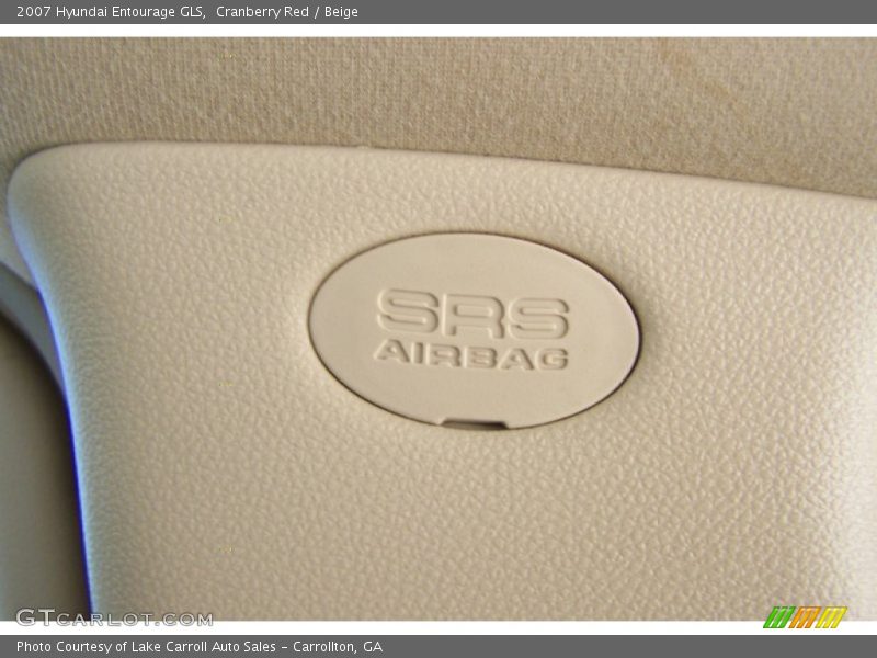 Cranberry Red / Beige 2007 Hyundai Entourage GLS